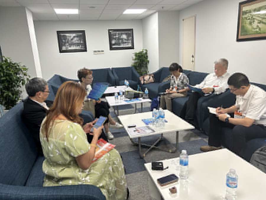 1761015994979867.jpg 12.中國機床協會參觀團組與越南胡志明市機械電氣企業協會(HAMEE)會談1.jpg